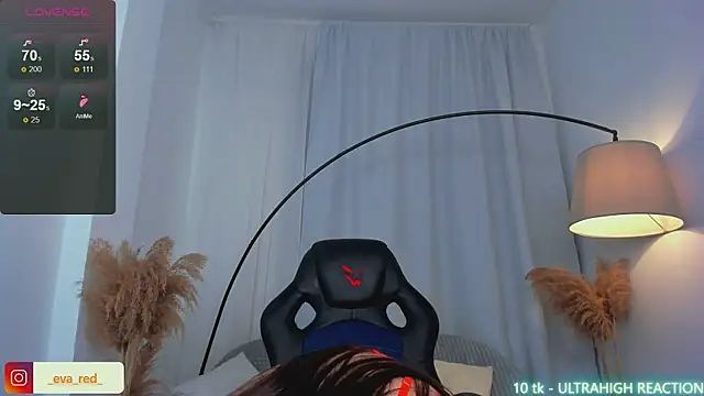 Snapshot of _Eva_Rose_ chatting on 12-08-24, 01:47 Eva Rose online show from 12-08-24, 01:47