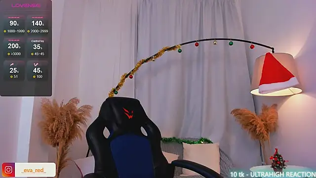 Snapshot of _Eva_Rose_ chatting on 12-12-24, 02:11 Eva Rose online show from 12-12-24, 02:11