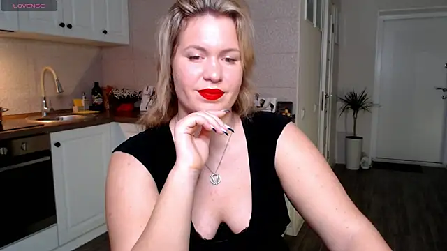 HotTiffani online show from 01-29-25, 09:44