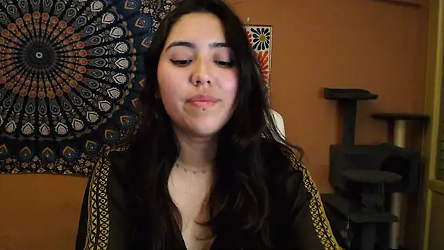 Snapshot of IntimateTales chatting on 02-08-25, 07:05 IntimateTales online show from 02-08-25, 07:05