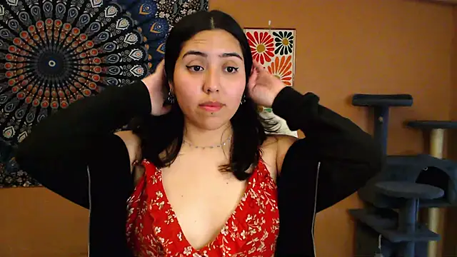 Snapshot of IntimateTales chatting on 03-17-25, 04:11 IntimateTales online show from 03-17-25, 04:11