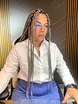 KellyBrooklyn  online show from 10-15-25, 01:11