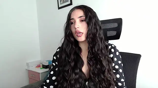 Honey Aynur20 online show from 02-02-25, 03:39