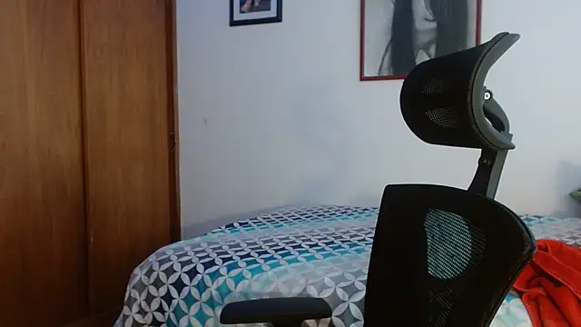 Honey Aynur20 online show from 10-26-25, 06:58