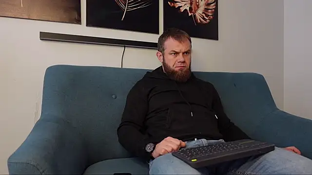 Snapshot of Tommy_Burnz chatting on 02-22-25, 09:12 Tommy Burnz online show from 02-22-25, 09:12