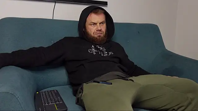 Snapshot of Tommy_Burnz chatting on 03-10-25, 11:27 Tommy Burnz online show from 03-10-25, 11:27