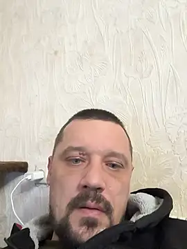 Snapshot of DanielOhCool chatting on 02-09-26, 07:07 DanielOhCool online show from 02-09-26, 07:07