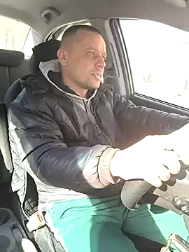 Snapshot of DanielOhCool chatting on 02-28-26, 08:15 DanielOhCool online show from 02-28-26, 08:15