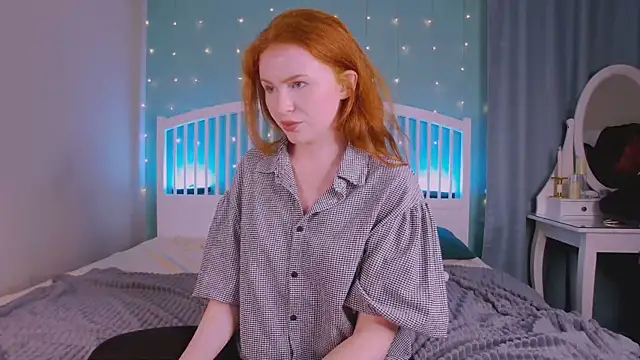 GingerArin online show from 11-24-25, 01:44