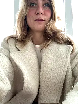 Snapshot of Puzdosia chatting on 12-02-25, 07:36 Puzdosia online show from 12-02-25, 07:36