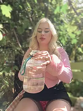 LaraHollywood online show from 09-22-25, 06:26