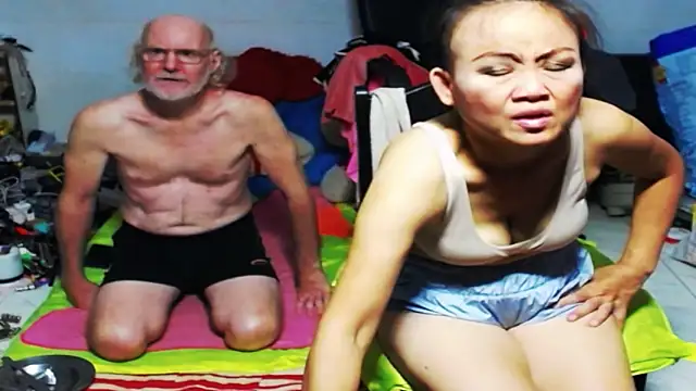 1CuteAndSexy69 online show from 02-06-25, 09:00