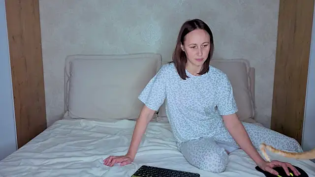 sweeetgirls2021 online show from 02-07-26, 03:05