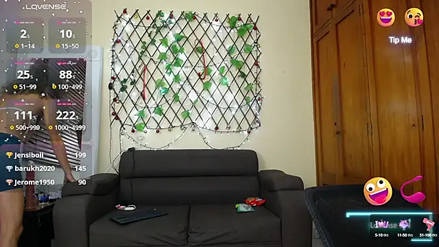 NicoleSantana online show from 02-08-25, 02:47