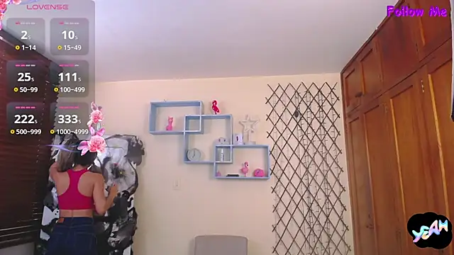 NicoleSantana online show from 10-20-25, 07:47