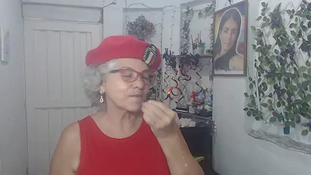 FunnyGrandma online show from 10-25-25, 02:08