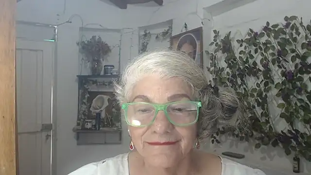 Snapshot of FunnyGrandma chatting on 07-07-26, 08:24 FunnyGrandma online show from 07-07-26, 08:24