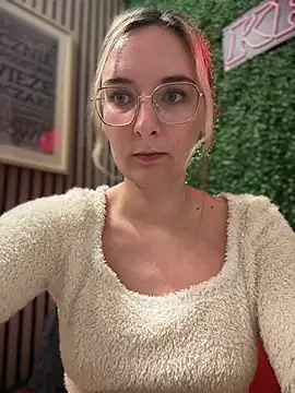 The Snowwhitee online show from 02-09-25, 06:47