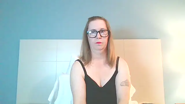 Snapshot of SweetandNaughty1 chatting on 01-10-25, 08:40 SweetandNaughty1 online show from 01-10-25, 08:40