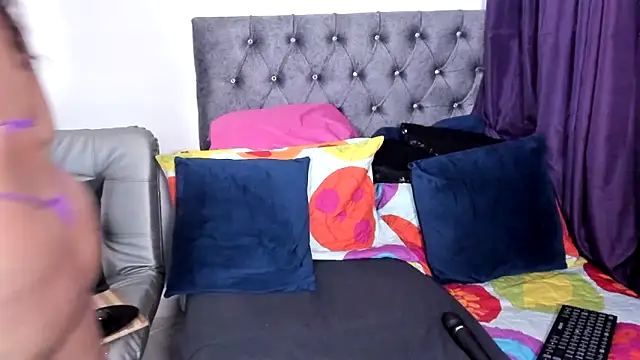 Snapshot of candy_sex_hot_ chatting on 03-04-25, 08:02 candy sex hot online show from 03-04-25, 08:02