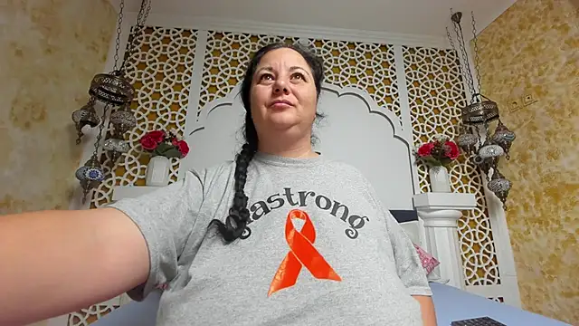 AleshaArabian online show from 11-24-25, 05:29