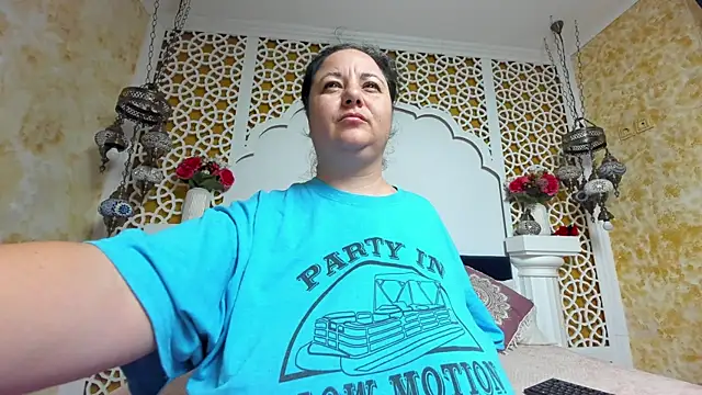 AleshaArabian online show from 12-16-25, 05:34