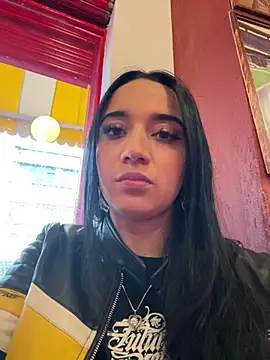 EmmyEvans1 online show from 02-17-25, 07:42