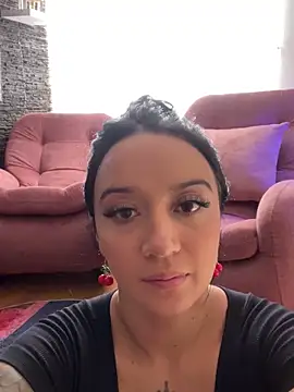 EmmyEvans1 online show from 03-04-25, 07:43