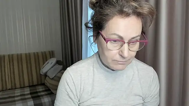 lauraoven online show from 01-13-25, 09:19