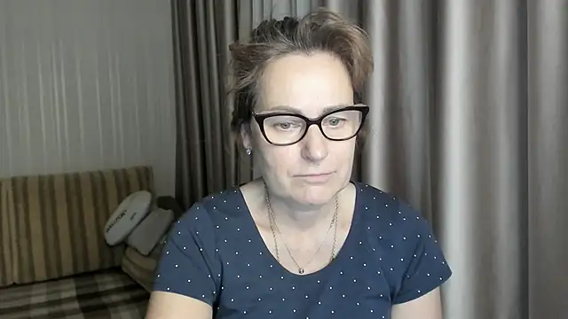 lauraoven online show from 01-17-25, 07:38