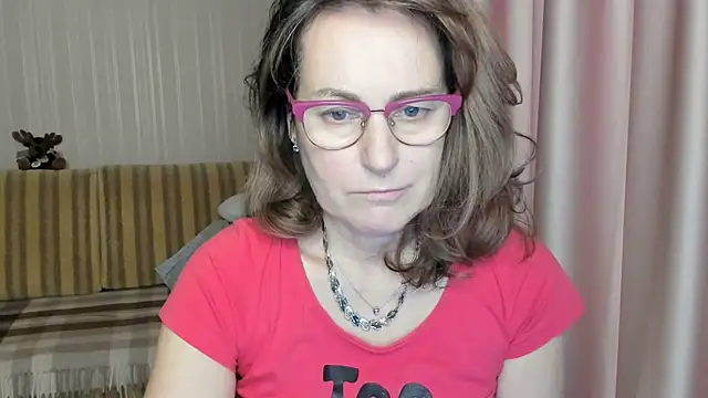 lauraoven online show from 03-17-25, 01:08