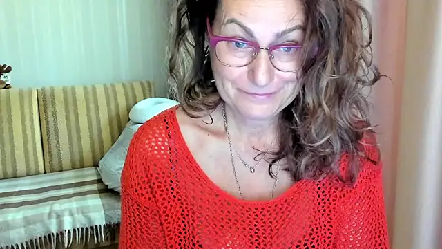 lauraoven online show from 10-08-25, 07:06