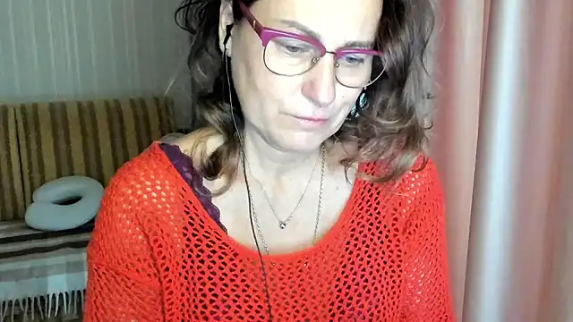 lauraoven online show from 10-15-25, 06:57