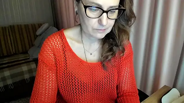 lauraoven online show from 02-10-26, 07:56