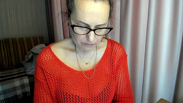 lauraoven online show from 02-14-26, 08:44