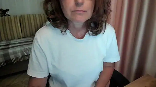 lauraoven online show from 07-28-26, 03:21