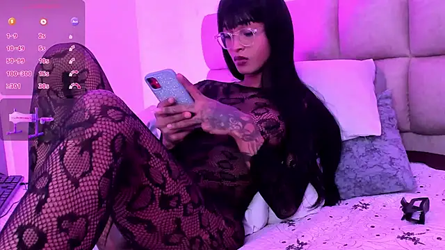 TracySugar online show from 11-08-25, 01:11