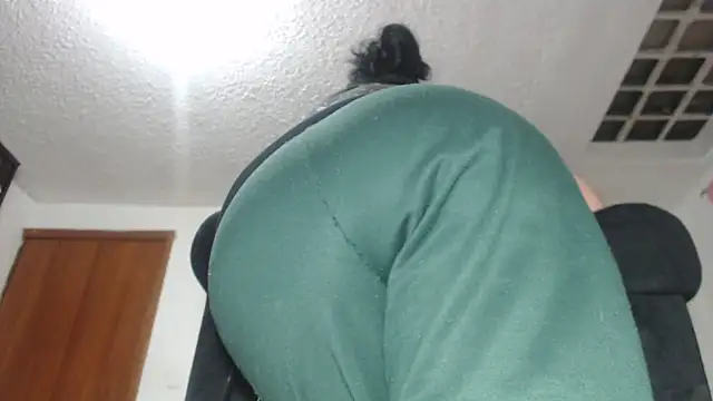 prettyangelsquirt online show from 02-25-25, 06:42