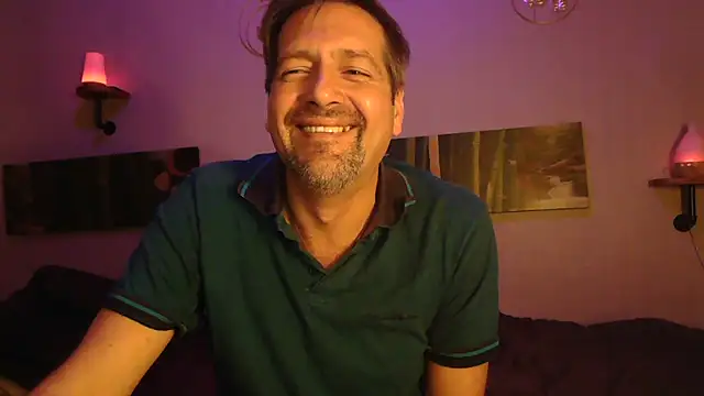 Snapshot of matrikes1 chatting on 12-29-24, 09:09 matrikes1 online show from 12-29-24, 09:09