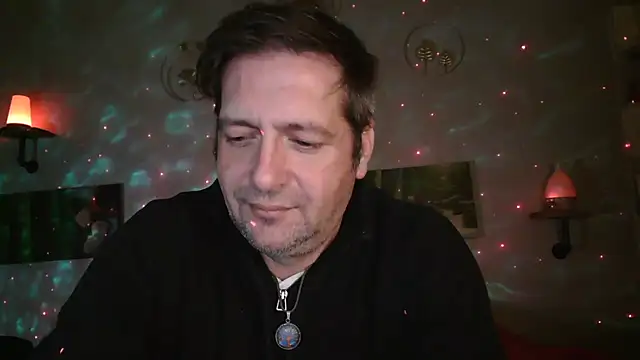 Snapshot of matrikes1 chatting on 01-27-25, 07:03 matrikes1 online show from 01-27-25, 07:03