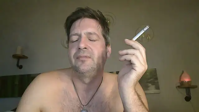 Snapshot of matrikes1 chatting on 02-02-25, 03:28 matrikes1 online show from 02-02-25, 03:28