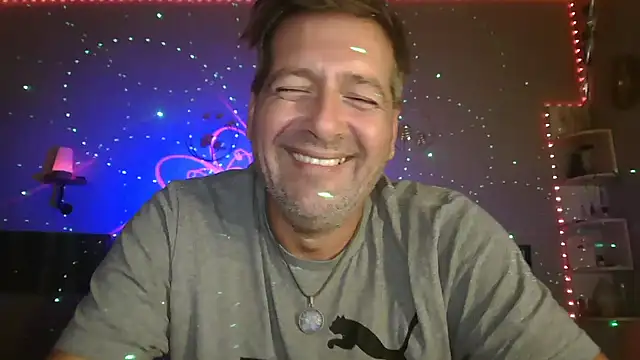 Snapshot of matrikes1 chatting on 10-05-25, 06:28 matrikes1 online show from 10-05-25, 06:28