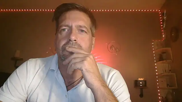 Snapshot of matrikes1 chatting on 10-11-25, 08:18 matrikes1 online show from 10-11-25, 08:18