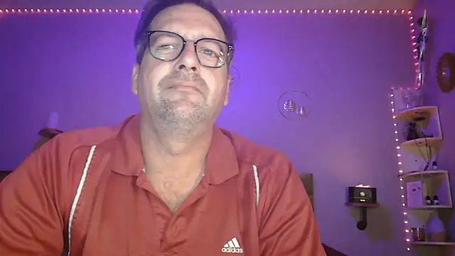 Snapshot of matrikes1 chatting on 10-24-25, 04:58 matrikes1 online show from 10-24-25, 04:58