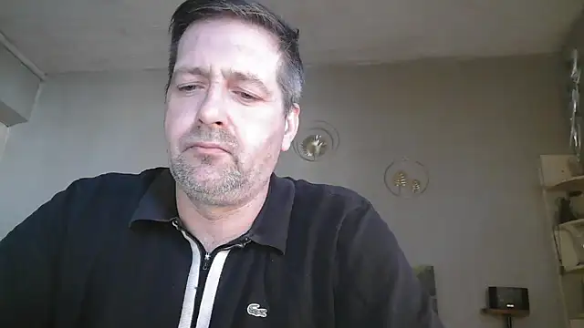 Snapshot of matrikes1 chatting on 03-02-26, 03:41 matrikes1 online show from 03-02-26, 03:41