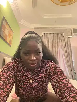 Snapshot of Sweetbootty chatting on 12-14-24, 03:58 Sweetbootty online show from 12-14-24, 03:58