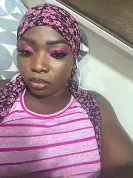 Snapshot of Sweetbootty chatting on 03-12-25, 01:25 Sweetbootty online show from 03-12-25, 01:25