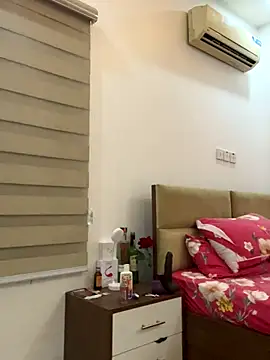 Snapshot of Sweetbootty chatting on 10-23-25, 01:38 Sweetbootty online show from 10-23-25, 01:38