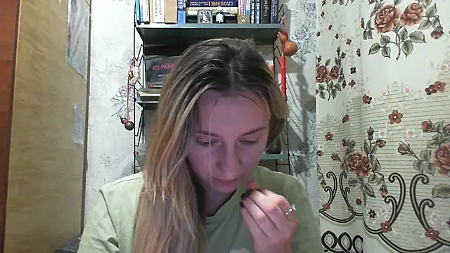 SusanCurt online show from 09-09-25, 06:51