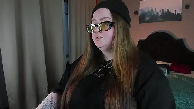 Snapshot of EMMA__CONNOR chatting on 01-23-25, 07:11 EMMA  CONNOR online show from 01-23-25, 07:11